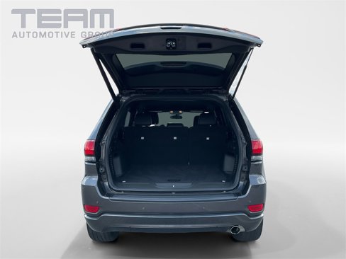 Used 2021 Jeep Grand Cherokee Laredo X image 12