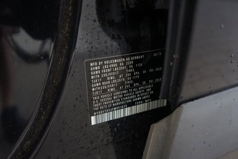 Used 2015 Volkswagen Tiguan SE image 31