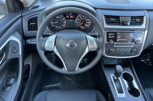 Used 2018 Nissan Altima 2.5 S w/ S Convenience Package image 16