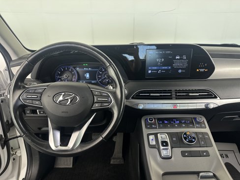 Used 2021 Hyundai Palisade SEL w/ Convenience Package image 3