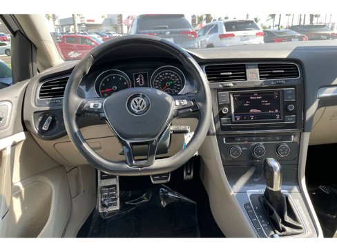 Used 2019 Volkswagen Golf Alltrack S image 15