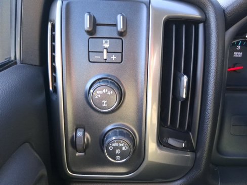 Used 2019 Chevrolet Silverado 1500 LT w/ All Star Edition image 18