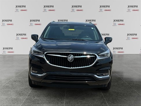 Used 2020 Buick Enclave Essence w/ Sound and Sites Package image 3
