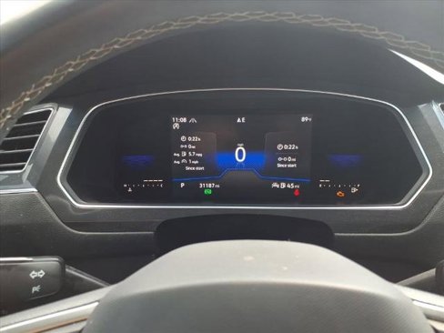 Used 2022 Volkswagen Tiguan SE image 19