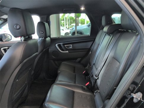 Used 2018 Land Rover Discovery Sport SE image 7