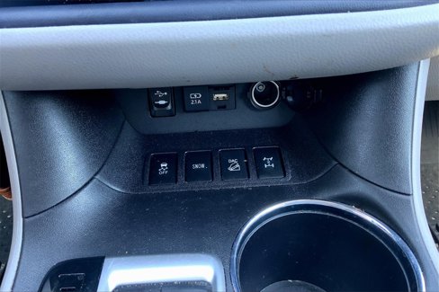 Used 2019 Toyota Highlander Plus image 36