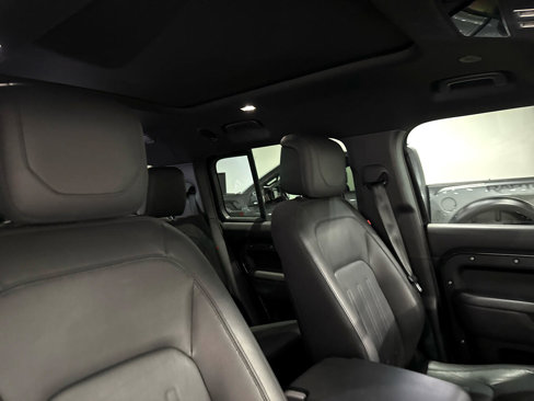 Used 2024 Land Rover Defender 130 X image 33