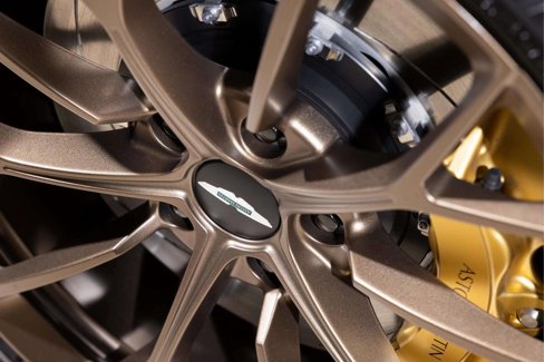 New 2026 Aston Martin V8 Vantage Coupe image 18