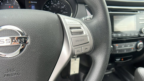Used 2016 Nissan Rogue S w/ Appearance Package image 27