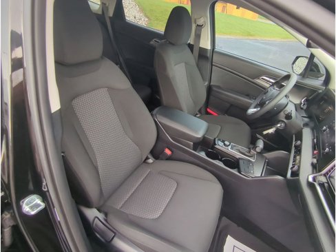 Used 2024 Kia Sportage LX image 28