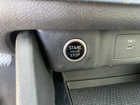 Used 2022 Nissan Rogue SV image 21