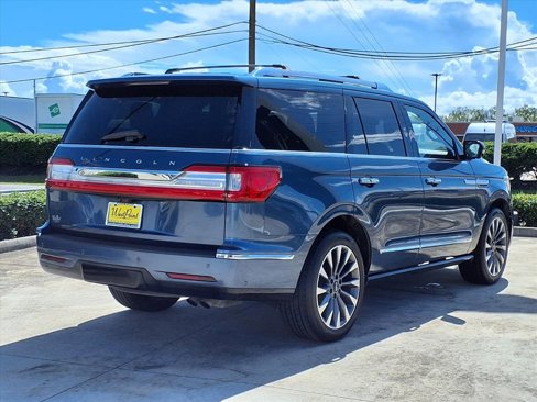 Used 2019 Lincoln Navigator Select w/ Technology Package image 2