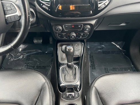 Used 2021 Jeep Compass Latitude image 24