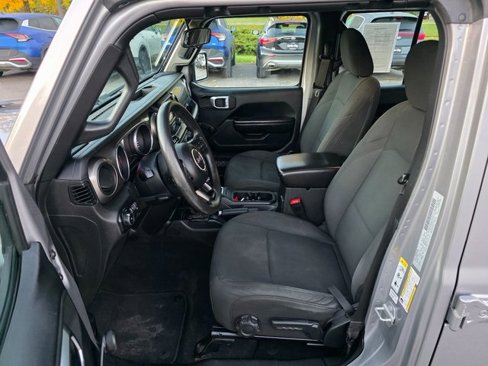 Used 2018 Jeep Wrangler Unlimited Sport image 15