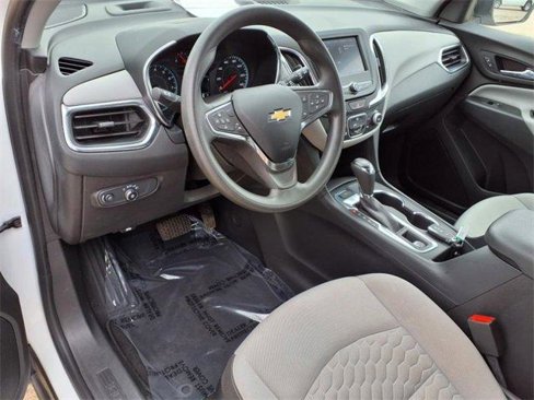 Used 2021 Chevrolet Equinox LS w/ LS Convenience Package image 5