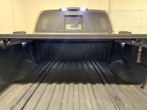 Used 2020 Nissan Titan PRO-4X image 10