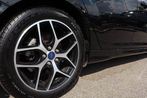 Used 2016 Ford Focus SE w/ SE Sport Package image 31