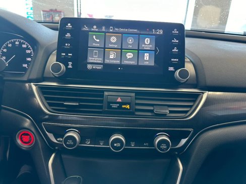 Used 2018 Honda Accord Sport image 46