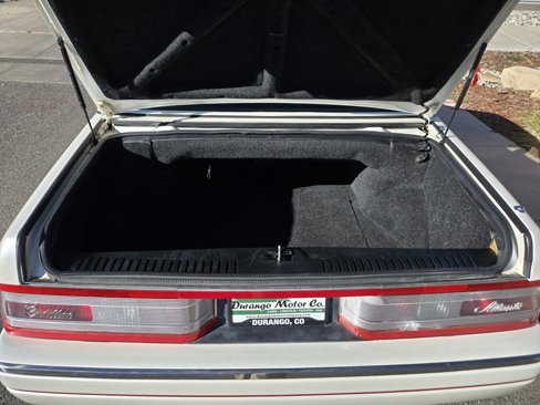 Used 1991 Cadillac Allante image 11