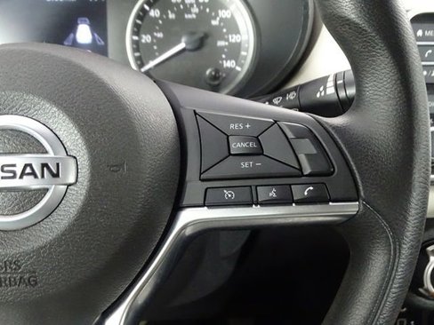 Used 2020 Nissan Versa SV image 15