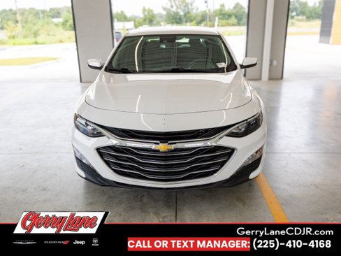 Used 2023 Chevrolet Malibu LT image 2