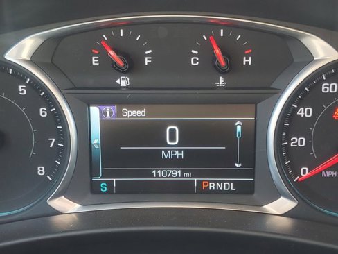 Used 2018 Chevrolet Equinox Premier image 18