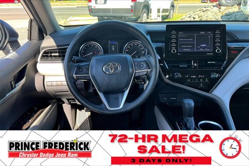 Used 2024 Toyota Camry LE image 5