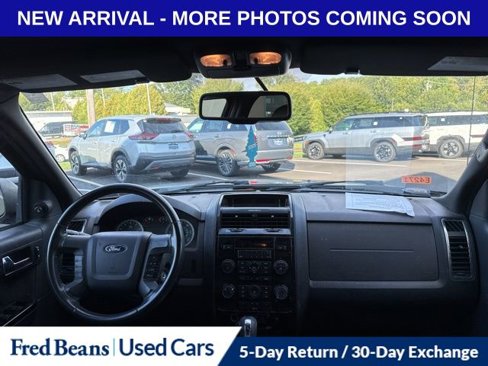 Used 2010 Ford Escape Limited image 12