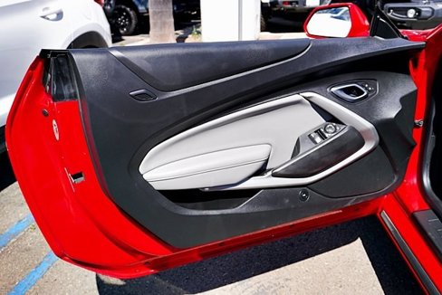 Used 2018 Chevrolet Camaro LT w/ RS Package image 16