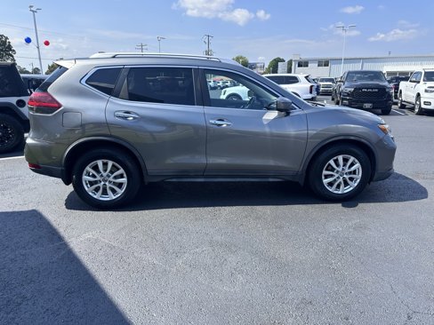 Used 2018 Nissan Rogue SV w/ Premium Package image 27