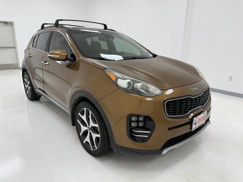 Used 2018 Kia Sportage SX image 2