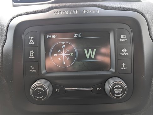 Used 2016 Jeep Renegade Trailhawk image 16