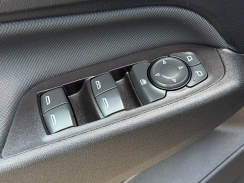 Certified 2022 Chevrolet Equinox RS w/ RS Leather Package image 8
