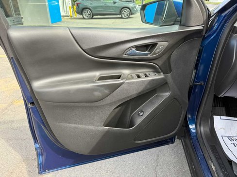 Used 2022 Chevrolet Equinox LT image 12
