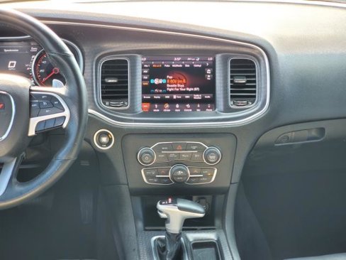 Used 2018 Dodge Charger GT image 24