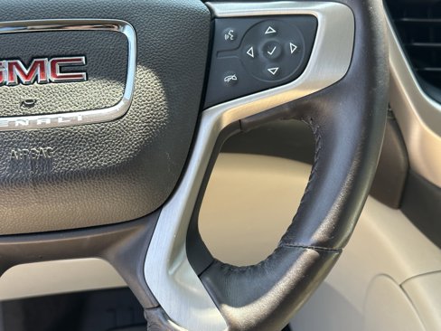 Used 2017 GMC Acadia Denali w/ Technology Package image 27