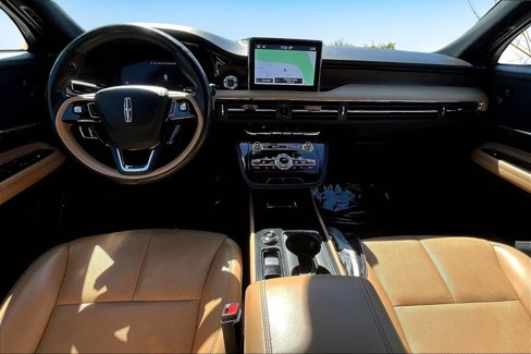 Used 2021 Lincoln Corsair Reserve w/ Equipment Group 201A image 16