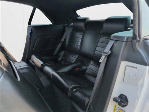 Used 2010 Ford Mustang GT Premium image 17