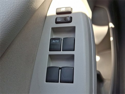Used 2013 Toyota Corolla L image 22