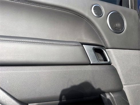 Used 2020 Land Rover Range Rover Sport HST image 11
