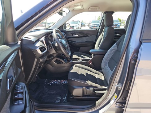 Used 2021 Chevrolet TrailBlazer LS image 21