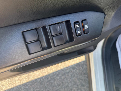 Used 2016 Toyota RAV4 LE image 19