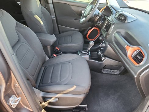 Used 2020 Jeep Renegade Latitude image 15
