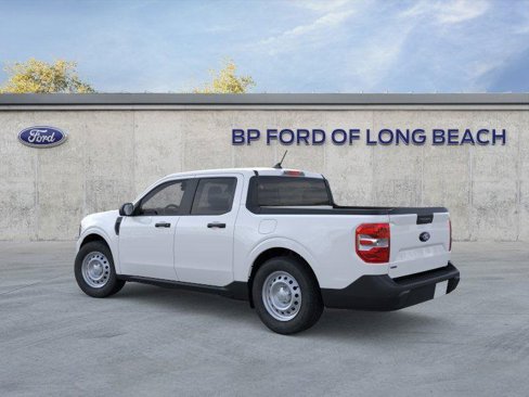 New 2025 Ford Maverick XL image 4