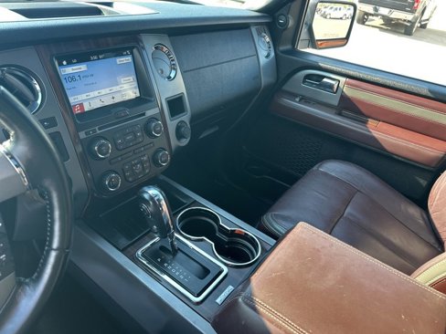 Used 2017 Ford Expedition EL Platinum image 30
