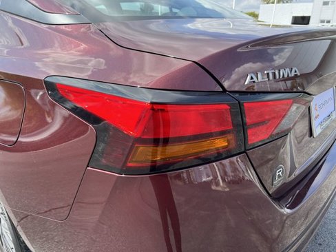 Used 2024 Nissan Altima 2.5 SV image 31