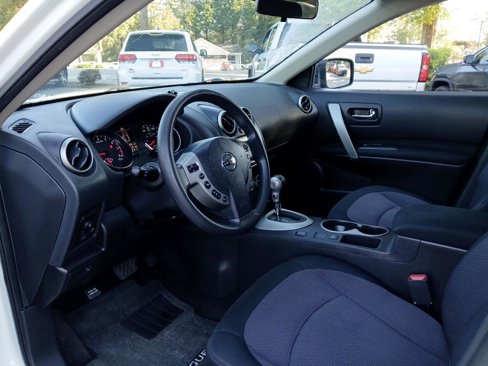 Used 2013 Nissan Rogue SV w/ Premium Pkg image 18
