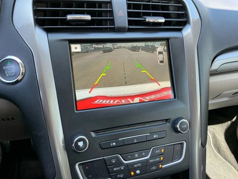 Used 2018 Ford Fusion SE w/ Fusion SE Technology Package image 29