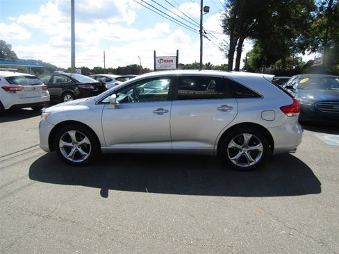 Used 2010 Toyota Venza AWD image 4