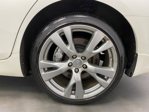 Used 2016 INFINITI Q70 L 3.7 image 18